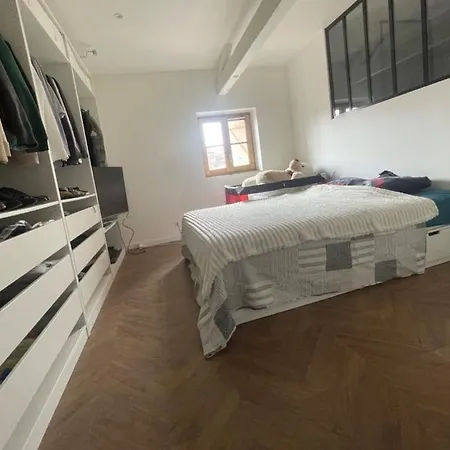 En Hyper-centre דירה